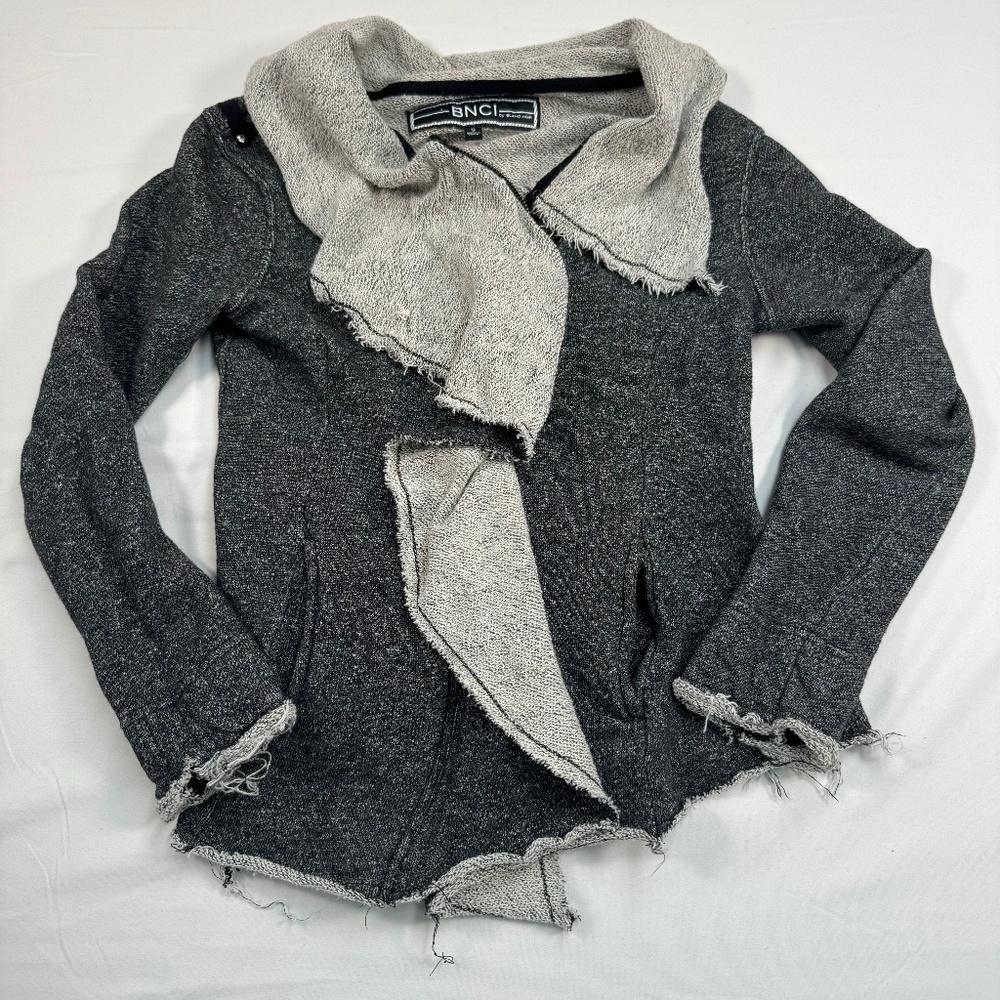 BNCI by Blanc Noir Full Zip Up Ruffle Knit Cardigan Womens Sz Small Heather Gray